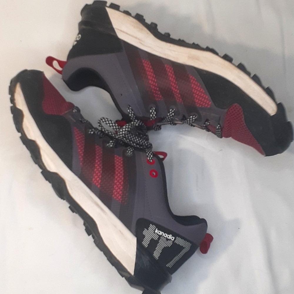adidas Kanadia tr 7 Women's Running/Hiking Athletic Sneakers.